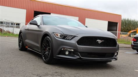 Ford Mustang Magnetic Grey