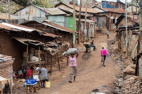 In Pictures The Energy Poor Of Africas Biggest Slum