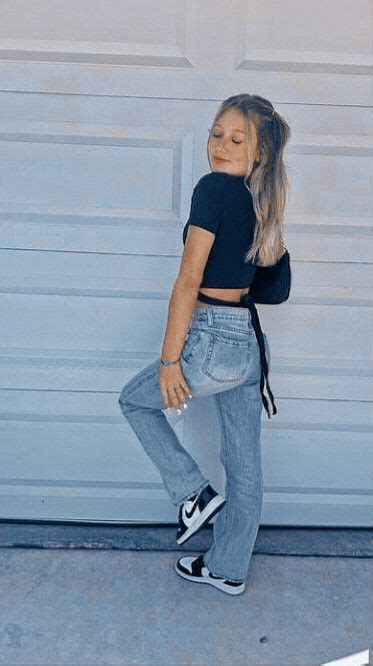 Nicolette Durazzo On Instagram 🖤 Fashion Mom Jeans Outfits