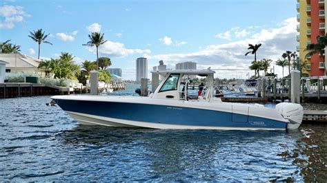2015 Boston Whaler 35 Outrage Center Console For Sale Yachtworld