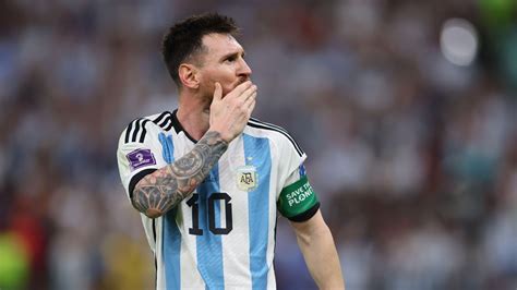 Lionel Messi Video Messis Wc Goal Reduces Argentina Coach To Tears