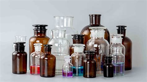 News How To Choose Reagent Glass Bottles