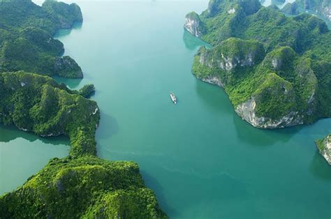 Ha Long Is One Of The Most Beautiful Bays In The World Pictolic