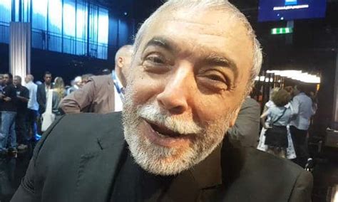 Il grande nino frassica è ospite dei maledetti per scegliere i nuovi attori per il prossimo film di giovanni veronesi. Stasera in TV: "Tale e Quale", Nino Frassica giudice per ...