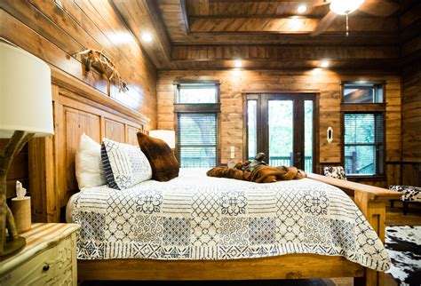 Lasso the Moon | Broken Bow Luxury Vacation Cabins — Lakewood Luxury