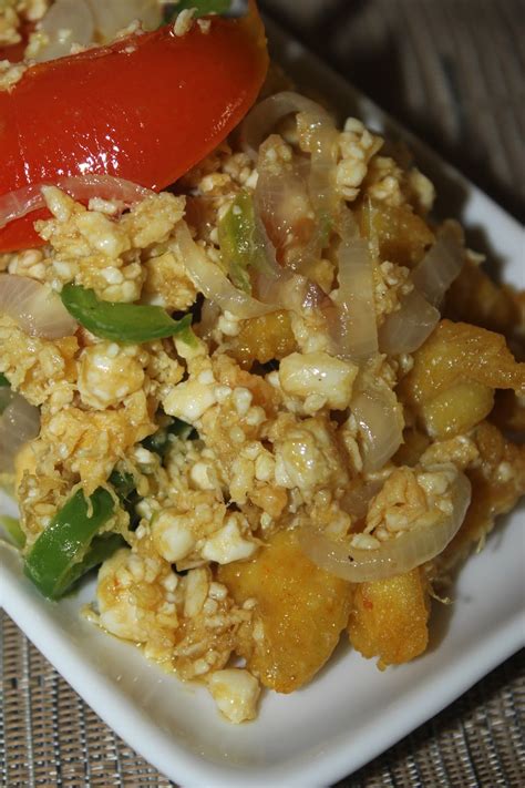 Ini adalah kerana kuningnya yang lebih besar, tetapi telur ayam turut boleh dijadikan telur masin. love to cook , love to eat: ayam goreng bersama telur masin