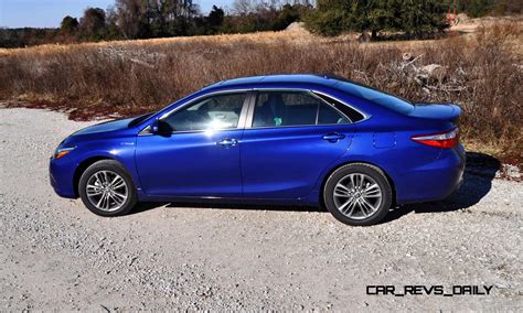 2015 Toyota Camry Se Hybrid Review