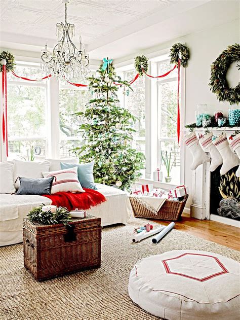 38 Pretty Christmas Living Room Ideas To Get You Ready For The Holidays