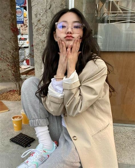 𝖕𝖎𝖓𝖙𝖊𝖗𝖊𝖘𝖙 — 𝓒𝓱𝓪𝓮𝓻𝓪𝔁𝔃 korean girl fashion ulzzang fashion pretty korean girls