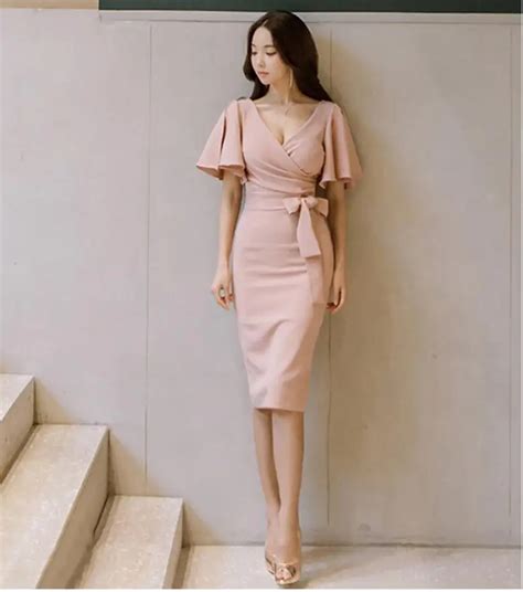 2018 Freeshiping Summer New Fashion Korean Version Of Womens Temperament V Neck Ruffled Package