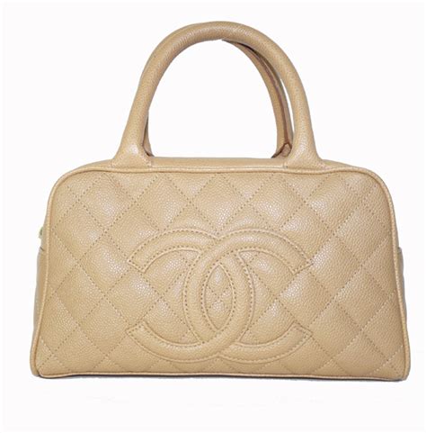 Check out our sac cuir beige selection for the very best in unique or custom, handmade pieces from our handbags there are 250 sac cuir beige for sale on etsy, and they cost $84.31 on average. sac cuir beige chanel | TendanceShopping.com
