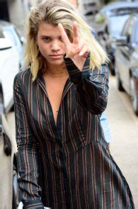 Sofia Richie Nipple Slip While Out Shopping In Beverly Hills