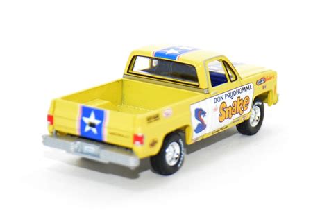 Auto World 1973 Chevrolet C 10 The Snake Don Prudhomme Loose Cars