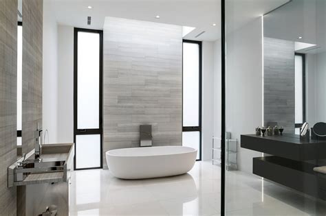 We're the uk's leading designer bathroom specialists and we are hugely passionate about helping our customers create the bathroom of their dreams; ASK A DESIGNER: Small touches create a great master bathroom