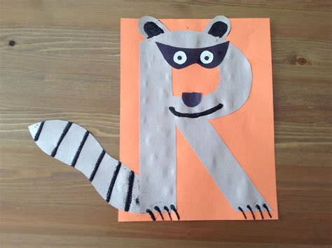 R Is For Raccoon Craft Preschool Craft Letter Of The Week Craft