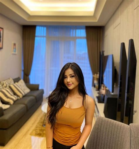 tania ayu model dan dj eksotis yang namanya jadi sorotan