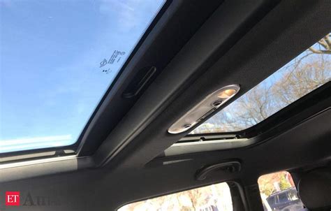 Hyundai Mobis Develops The Worlds First Panorama Sunroof Airbag System