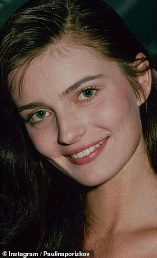 I Feel In My Prime Now Paulina Porizkova Shares A Makeup Free Selfie Alongside A