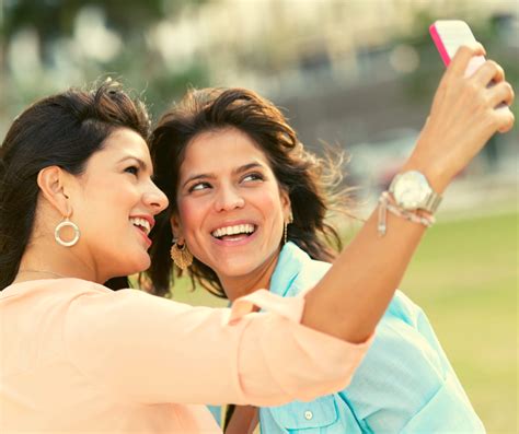How Is The Selfie Generation Changing Cosmetic Surgery The Beauty