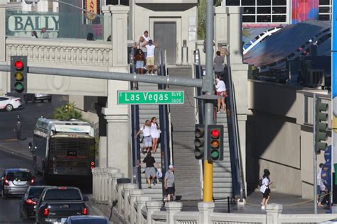 County Criminalizes Stopping For A Selfie On Strip Pedestrian Bridges Nevada Current