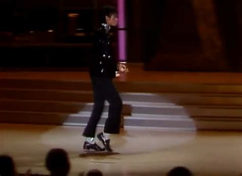 Image Michael Jacksons First Moonwalk The Amazing Everything