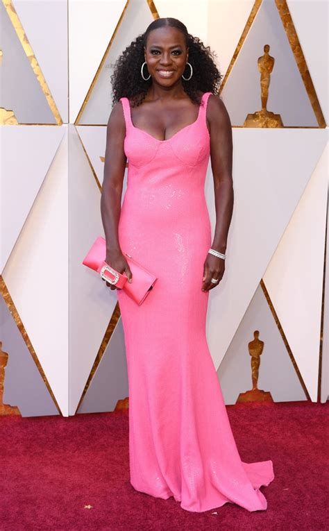 Viola Davis Stuns In Hot Pink Gown At 2018 Oscars E Online Uk