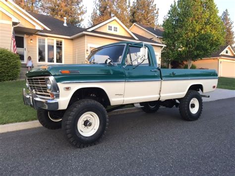 Two Tone Tuesday 1969 Ford F 250 Highboy 4x4 Ford Daily Trucks