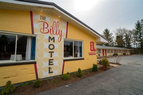 Tucker County Welcomes Retro Artsy The Billy Motel And Bar West