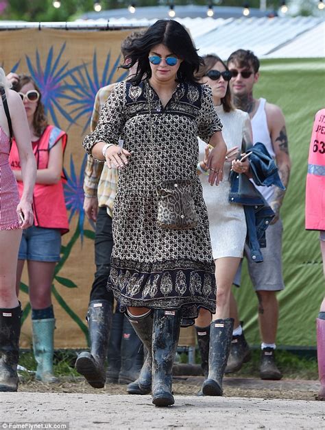 daisy lowe displays extreme sideboob with pixie geldof at glastonbury 2015 daily mail online