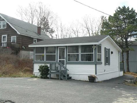 Welcome to saco, a city that is friendly by nature. here you will find beautiful beaches, a picturesque downtown, friendly neighbors, and much more! Saco, Maine Vacation Rental | Camp Stephen | 2 Bedrooms 1 ...