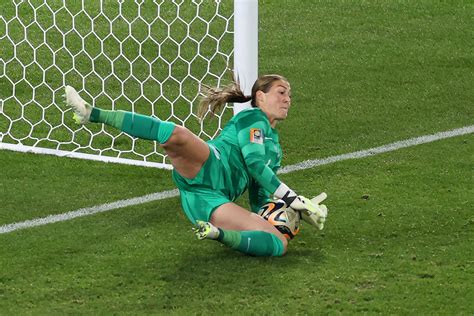 Fans Demand To Buy Mary Earps Goalkeeper Shirt After Lionesses Heros Penalty Save In Womens