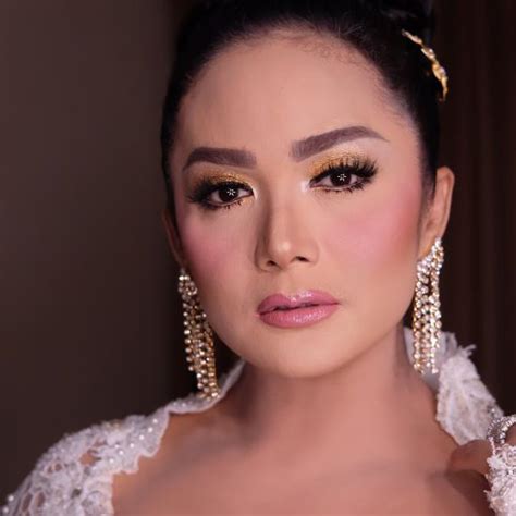 Profil Dan Biodata Krisdayanti Diva Fenomenal Dengan Perjalan Panjangnya