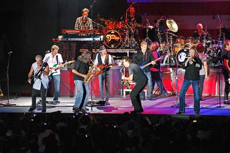 Chicago And The Doobie Brothers Explode At Charter One The Doobie