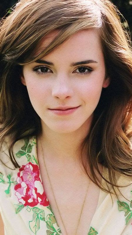 Emma Watson Beautiful Wallpaper Download Mobcup