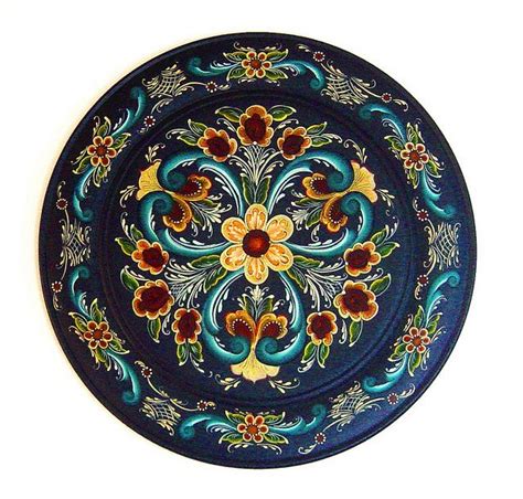 Only full cross stitches are used in this pattern. rosemaling | PINTANDO FLORES SOBRE MADERA | Pinterest