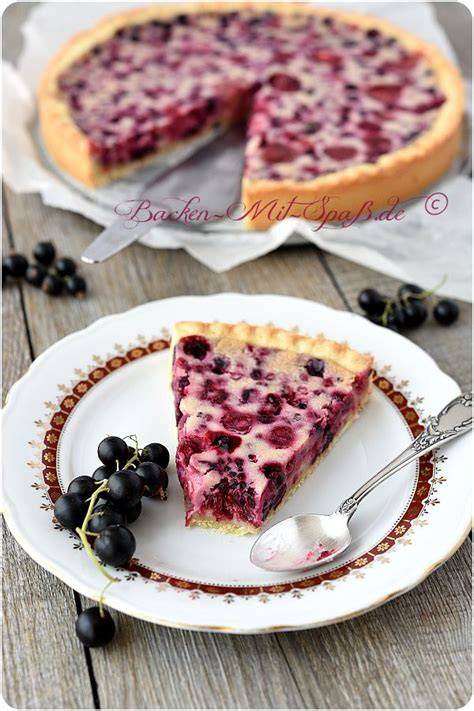 *bei gefrorenen kuchen mit gefrorenen früchten es auch werden include a bild von eine art das könnte sein beobachtet in die galerie von kuchen mit. Tarte mit Früchten und weißer Schokocreme | Torten/Kuchen ...