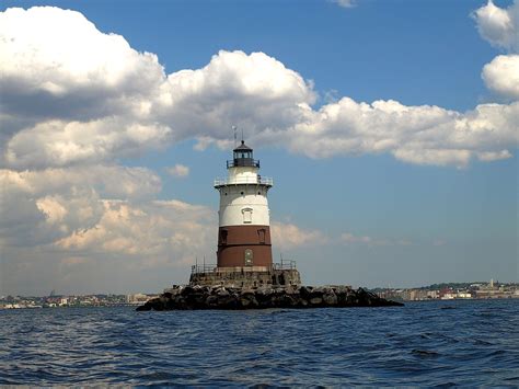 Kates Light Robbins Reef Lighthouse Bayonne Nj Flickr