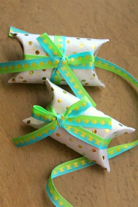 Weitere ideen zu geschenke, geschenkverpackung basteln, kleine geschenke. Basteln mit Klopapierrollen Weihnachten: erstaunliche DIY ...