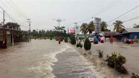 banjir mengepung beberapa wilayah di belitung dan belitung timur akses jalan putus official