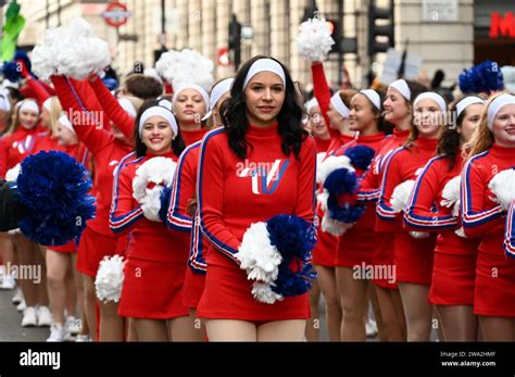 Londra Regno Unito Varsity Spirit Cheerleaders La Folla Si Riunì Nel