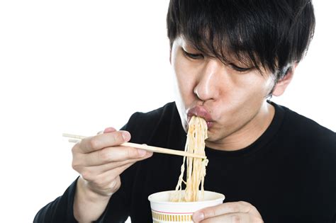 Is It Ok To Bite Through Your Ramen Noodles While Slurping Them In