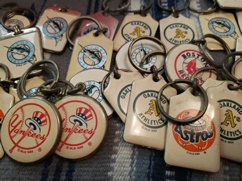 Mlb Key Chains Lot 30 Key Chains Lot Vintage 1989 Key Chain Antique