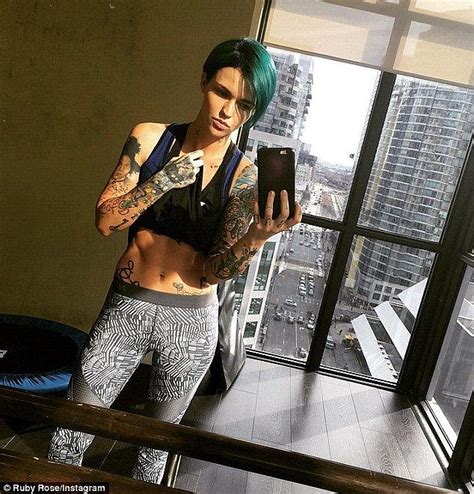 Ruby Rose S Flaunts Abs In Instagram Photo Daily Mail Online