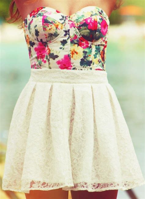 Stalk My Style Floral Bustier And White Lace Mini Fashion Hotbox