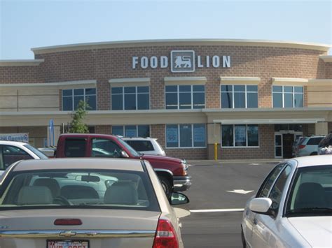 Subway, food lion, wok & grill, realo drugs, and bp are all included in the storefront. New Food Lion Opens At Riverwood Athletic Community in ...