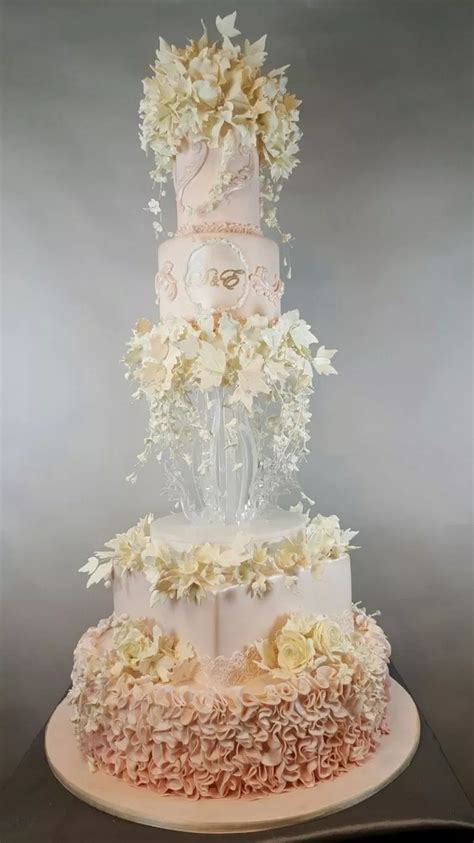 60 unique and beautiful wedding cake decoration ideas you ll like 41 wedding cake decorations