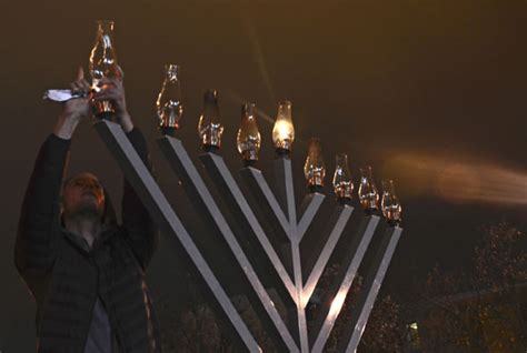 Chabad Marks End Of Hanukkah With Giant Menorah Lighting Kbia