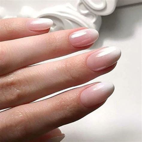 30 Round Nails Designs To Inspire Your Next Manicure Ombre Acrylic