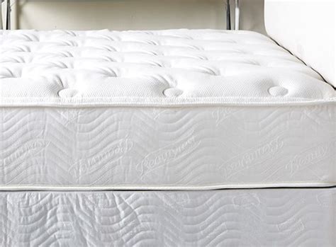 Memory foam mattresses also provide you the comfort of a hotel. Pillow Top Mattress (With images) | Hotel mattress ...