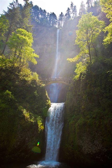 Multnomah Falls Is The Tallest Waterfall In The State Of Oregon